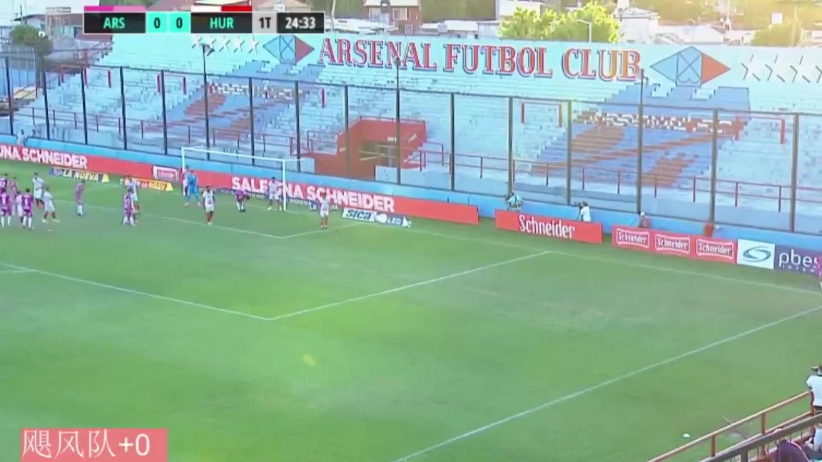 2 Arsenal de Sarandi Vs CA Huracan 24 skor gol Bruno Baez, skor 1:0