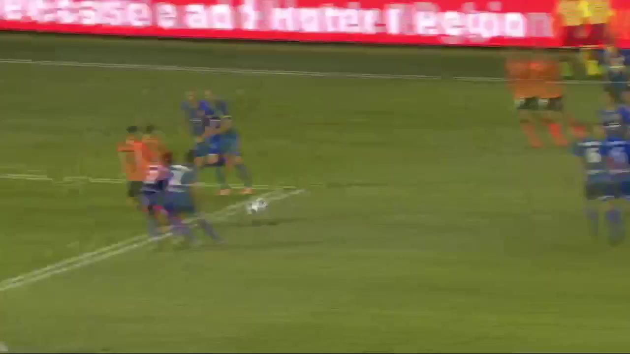 AUS D1 Newcastle Jets Vs Brisbane Roar 61 phút Dylan Wenzel-HallsVào, ghi bàn 1:2