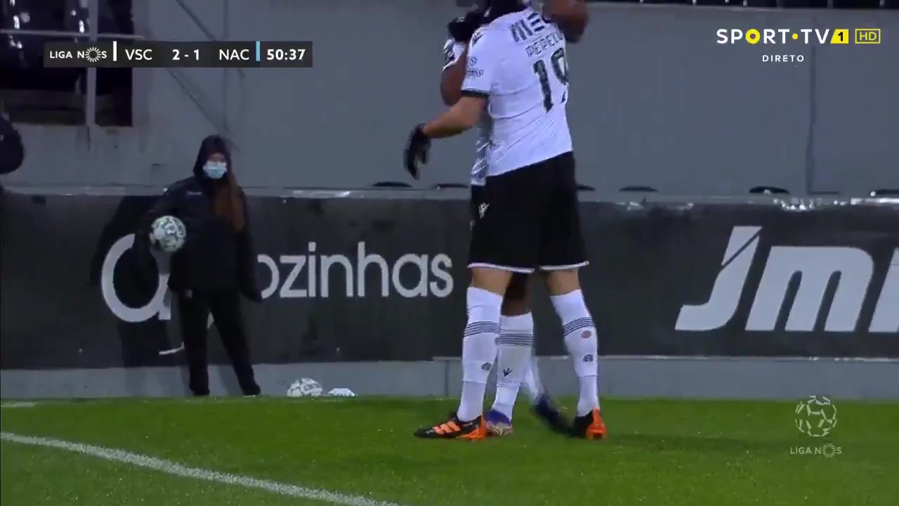 POR D1 Vitoria Guimaraes Vs Nacional da Madeira 51 phút Oscar Eduardo Estupinan VallesillaVào, ghi bàn 2:1