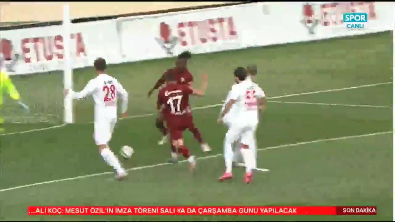 TUR D2 Bandirmaspor Vs Umraniyespor Landel Goal in 13 min, Score 1:0