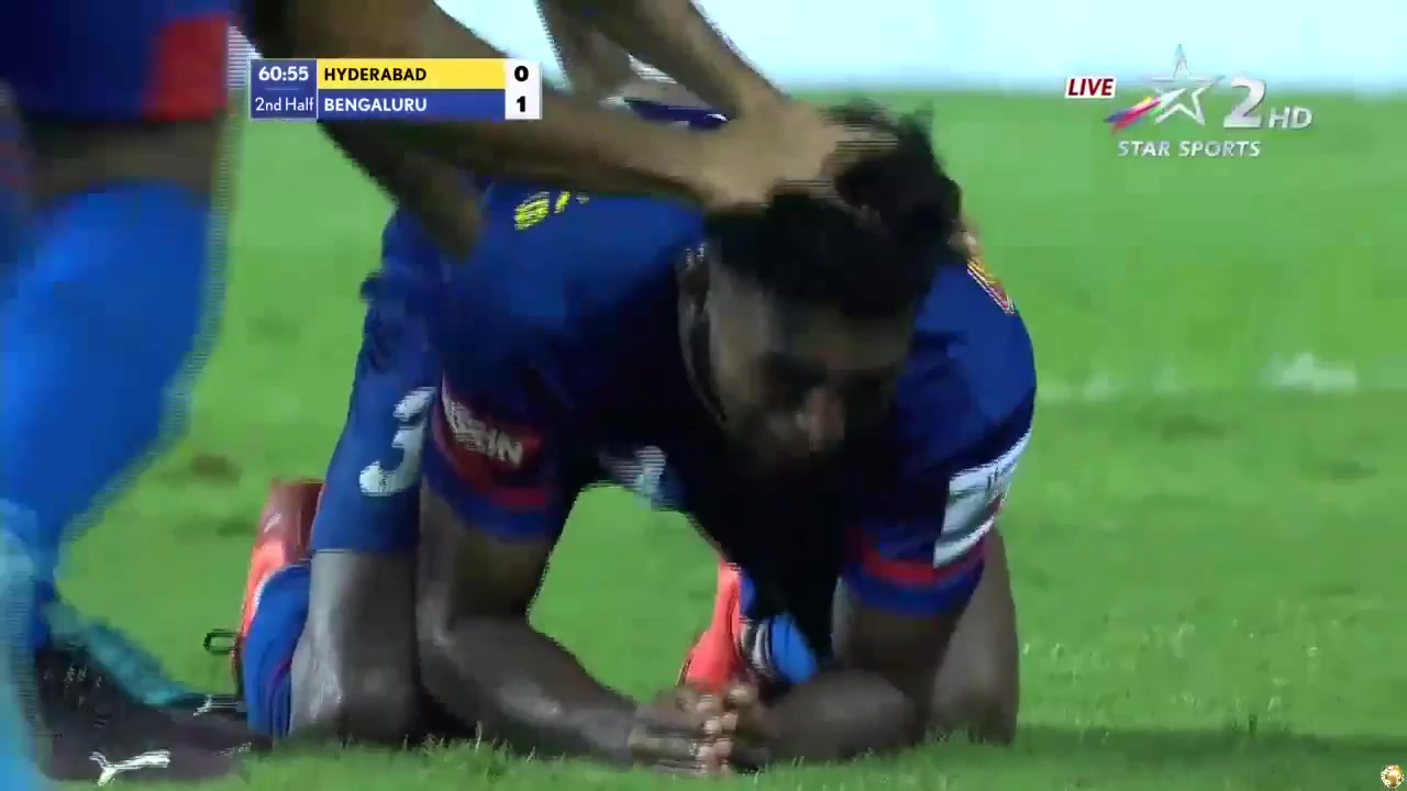 1367 Hyderabad FC Vs Bengaluru 62 skor gol Leon Augustine, skor 0:2