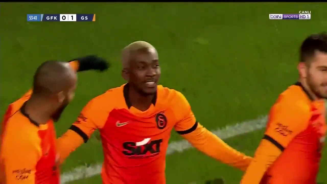 TUR D1 Gazisehir Gaziantep Vs Galatasaray 54 phút Henry Chukwuemeka OnyekuruVào, ghi bàn 0:1