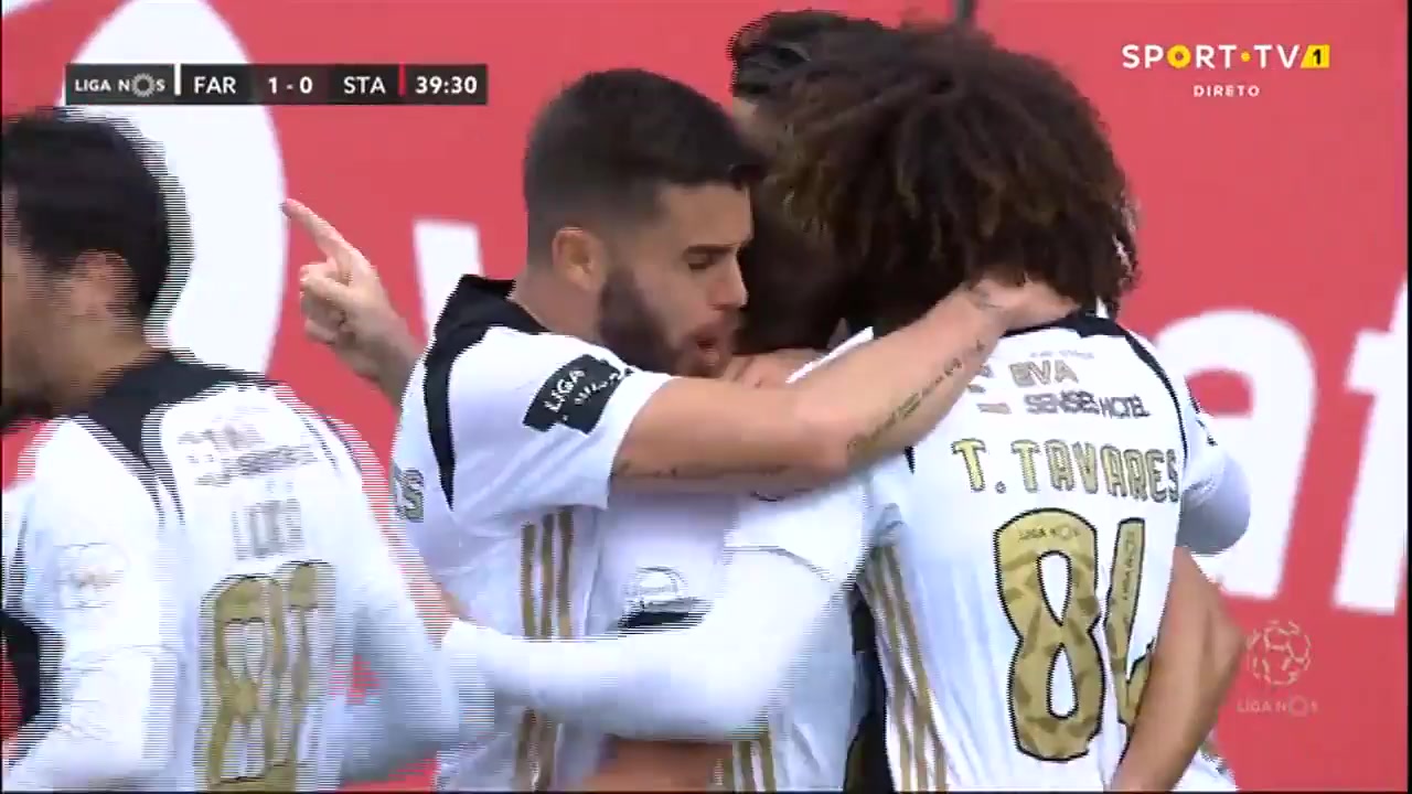 POR D1 SC Farense Vs Santa Clara 39 phút Ryan GauldVào, ghi bàn 1:0
