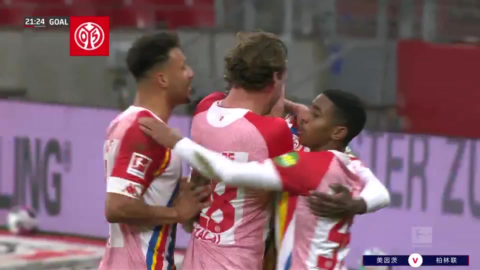 Bundesliga FSV Mainz 05 Vs Union Berlin 21 phút Moussa NiakhateVào, ghi bàn 1:0