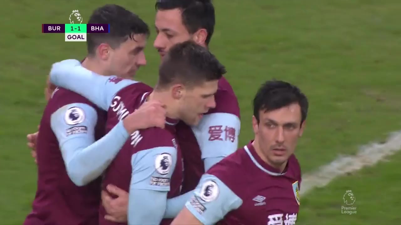 36 Burnley Vs Brighton Hove Albion 54 skor gol Johann Berg Gudmundsson, skor 1:1