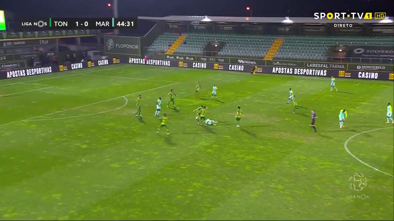 POR D1 CD Tondela Vs Maritimo 44 phút Diederrick Joel Tagueu TadjoVào, ghi bàn 1:1