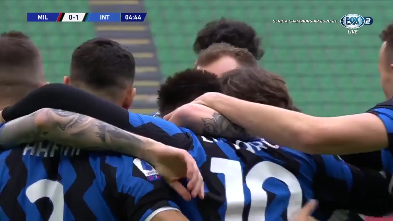 34 AC Milan Vs Inter Milan 4 skor gol Lautaro Javier Martinez, skor 0:1