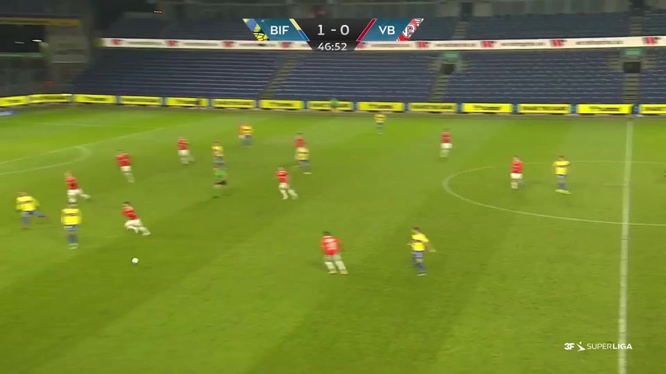 DEN SASL Brondby IF Vs Vejle 48 phút Mikael UhreVào, ghi bàn 2:0