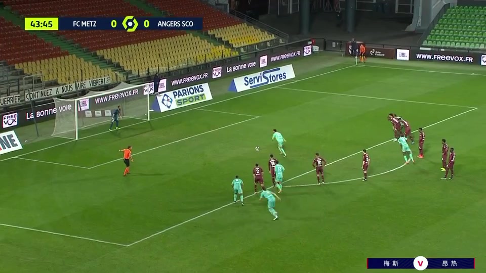 11 Metz Vs Angers 43 skor gol Angelo Fulgini, skor 0:1