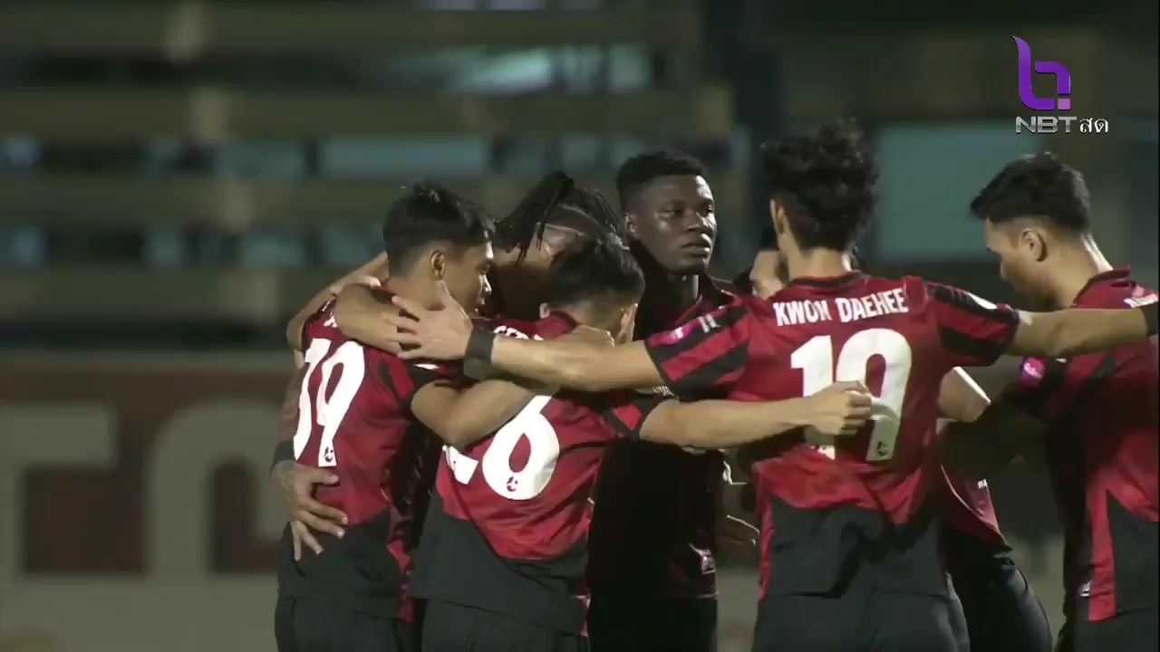 THA L1 BEC Tero Sasana Vs Suphanburi FC 50 phút Dragan BoskovicVào, ghi bàn 2:1