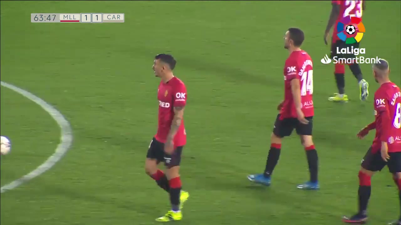 SPA D2 Mallorca Vs FC Cartagena 63 phút David ForniesVào, ghi bàn 1:1