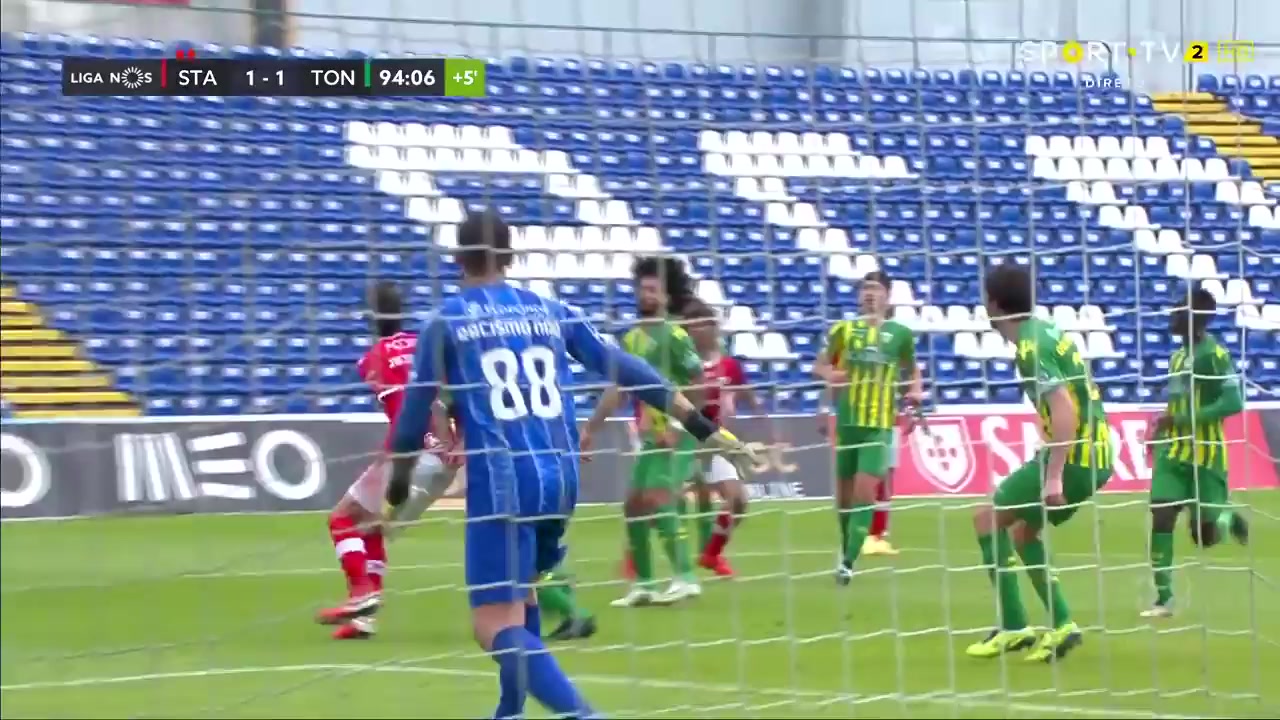 POR D1 Santa Clara Vs CD Tondela 94 phút Vào, ghi bàn 1:1