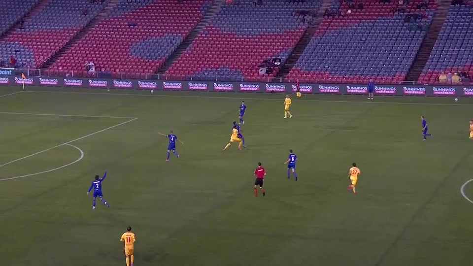 AUS D1 Newcastle Jets Vs Adelaide United 4 phút Kusini YengiVào, ghi bàn 0:1