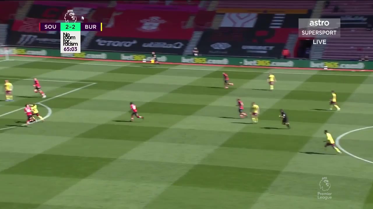 EPL Southampton Vs Burnley Nathan Redmond Goal in 66 min, Score 3:2