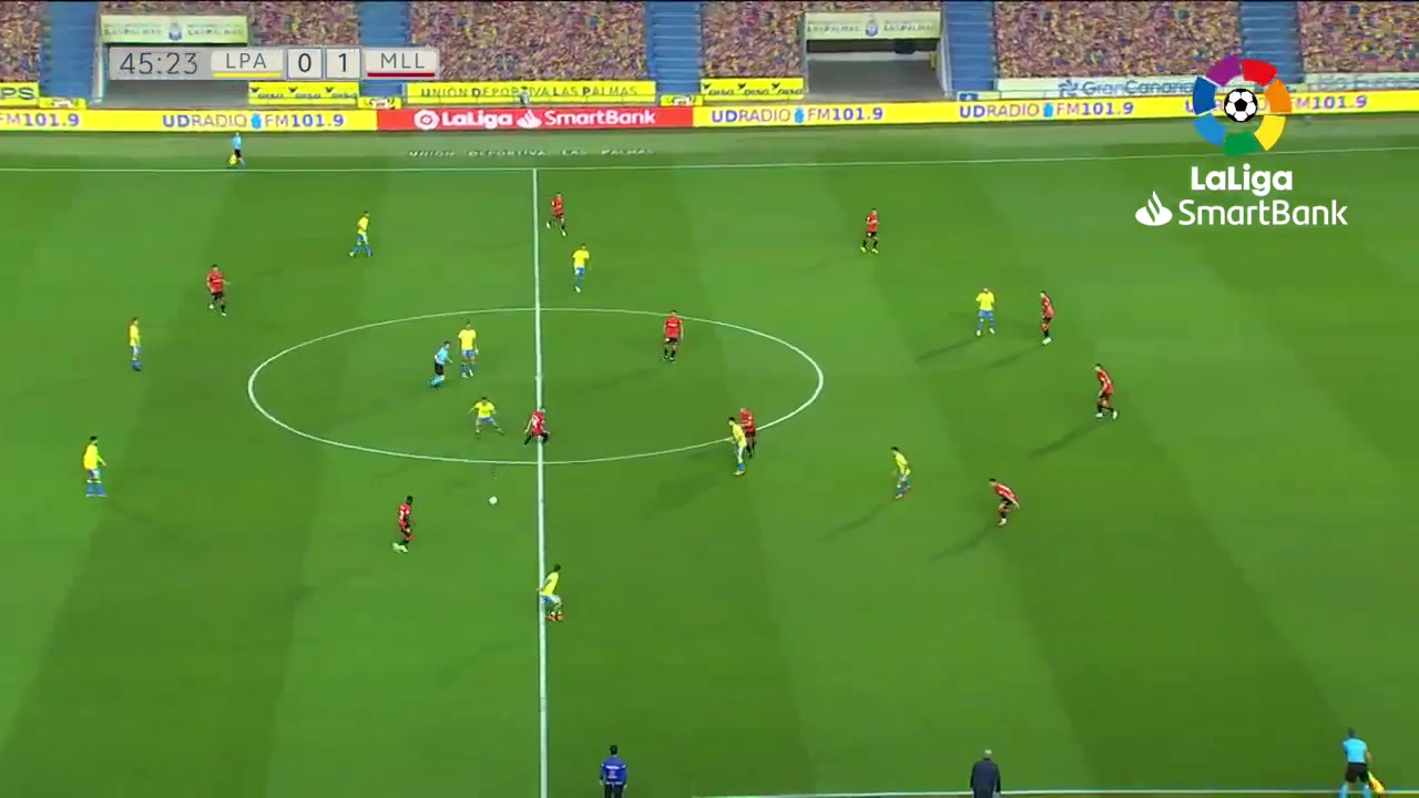 SPA D2 Las Palmas Vs Mallorca 47 phút Sergio Ezequiel AraujoVào, ghi bàn 1:1