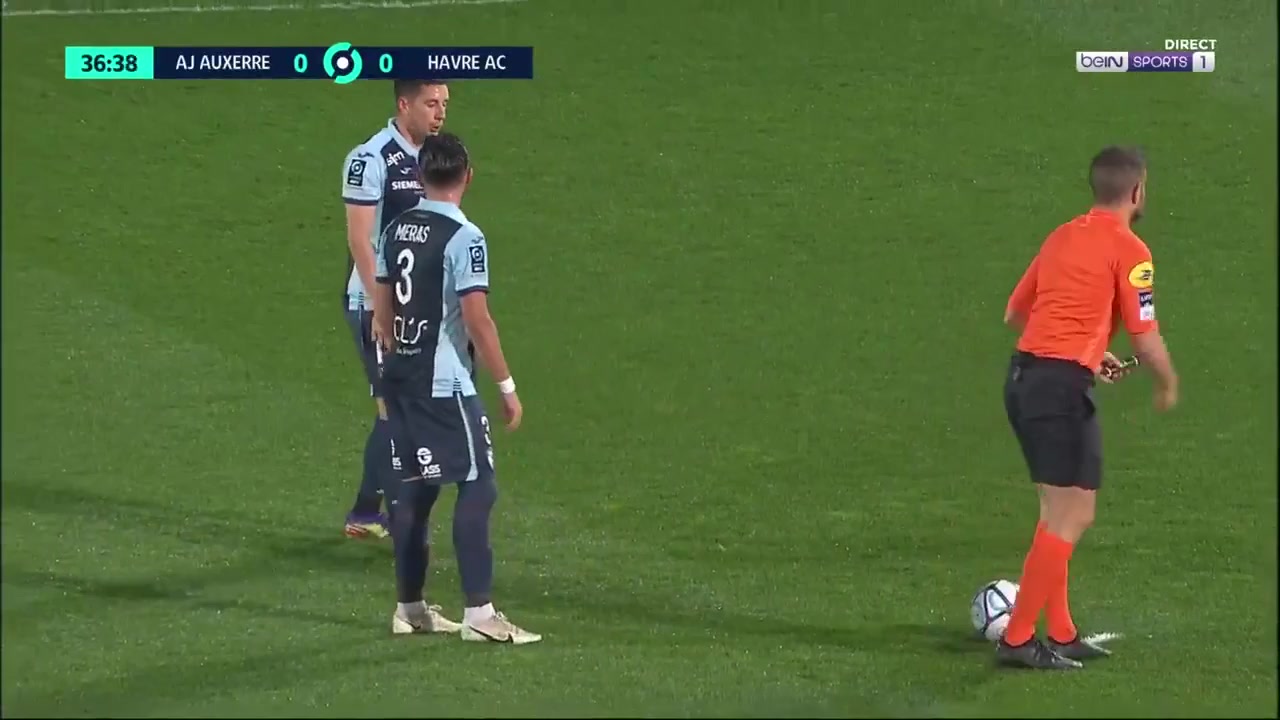 12 AJ Auxerre Vs Le Havre 37 skor gol Remy Dugimont, skor 1:0