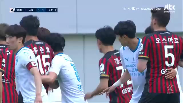 15 FC Seoul Vs Pohang Steelers 34 skor gol Kim Jin Sung, skor 1:1