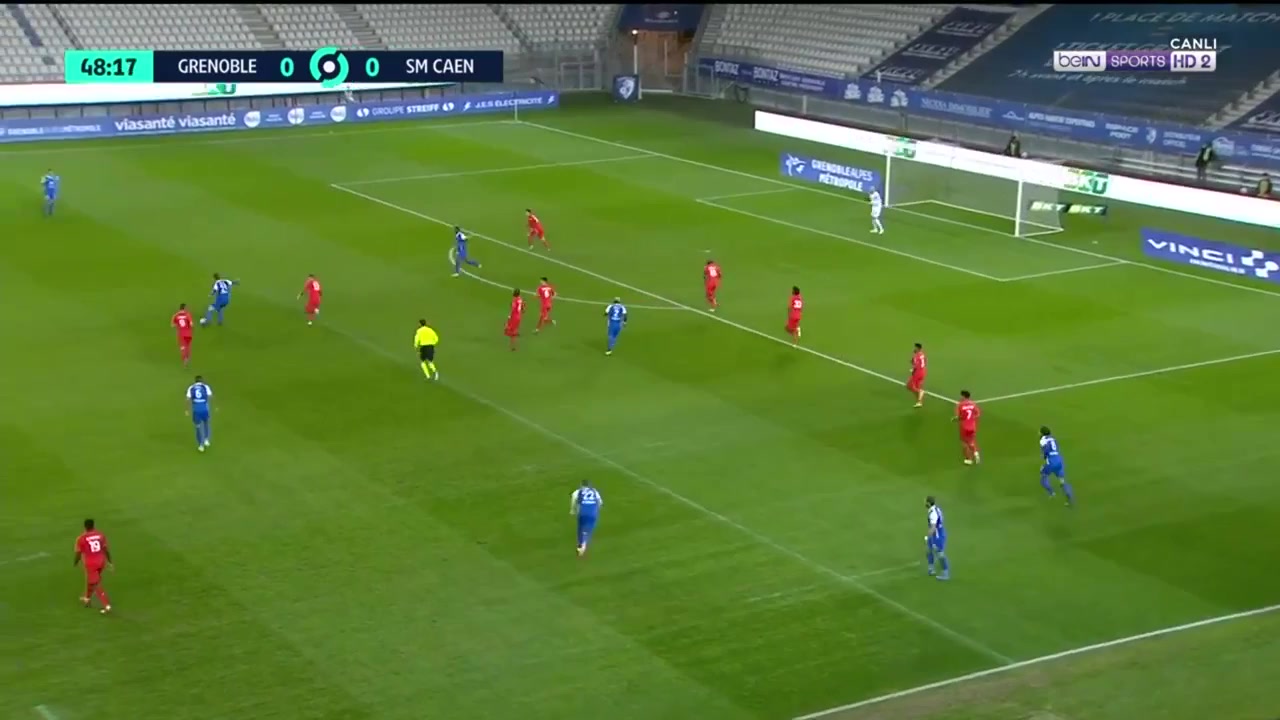 12 Grenoble Vs Caen 50 skor gol Charles Pickel, skor 1:0