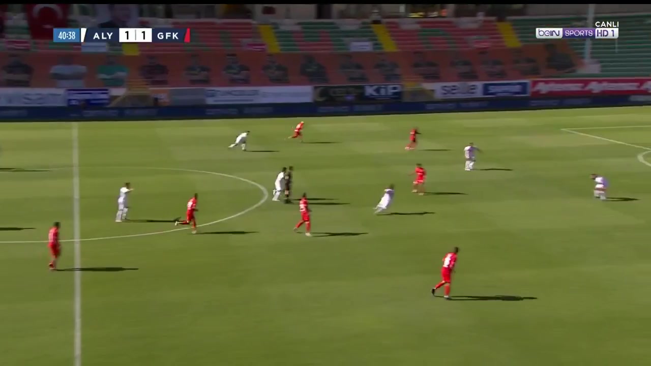 TUR D1 Alanyaspor Vs Gazisehir Gaziantep 41 phút Muhammet DemirVào, ghi bàn 1:2