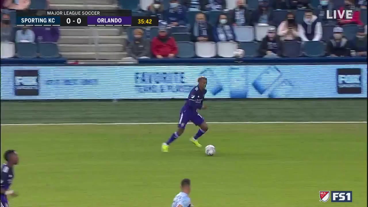 MLS FC Kansas City Vs Orlando City 12 ทำประตู Nicolas Isimat Mirin ประตู, ทำคะแนน 1:0