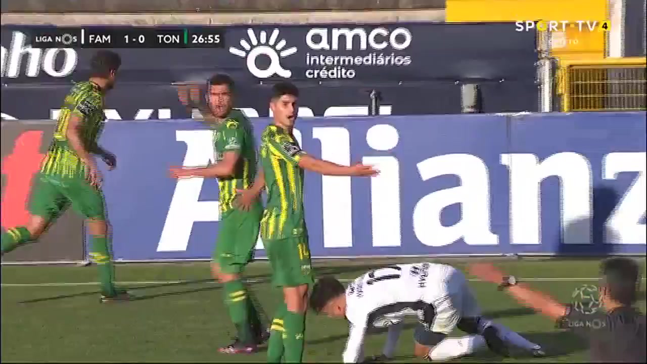 POR D1 FC Famalicao Vs CD Tondela 27 phút Leonardo Campana RomeroVào, ghi bàn 2:0