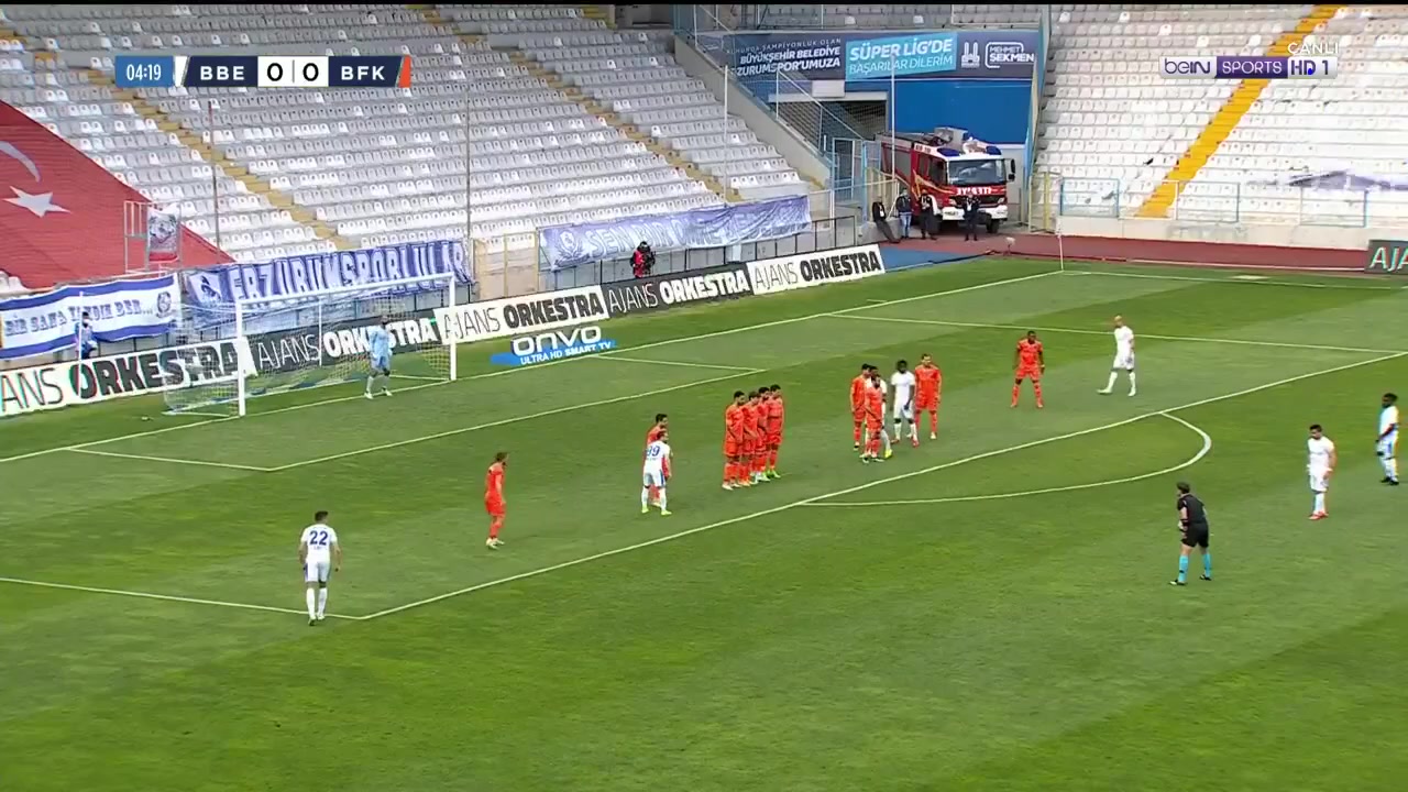 TUR D1 Erzurum BB Vs Istanbul Basaksehir 4 phút Emrah BassanVào, ghi bàn 1:0