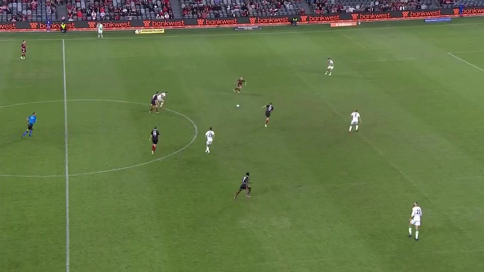 AUS D1 Western Sydney Vs Western United FC 18 phút James TroisiVào, ghi bàn 1:0