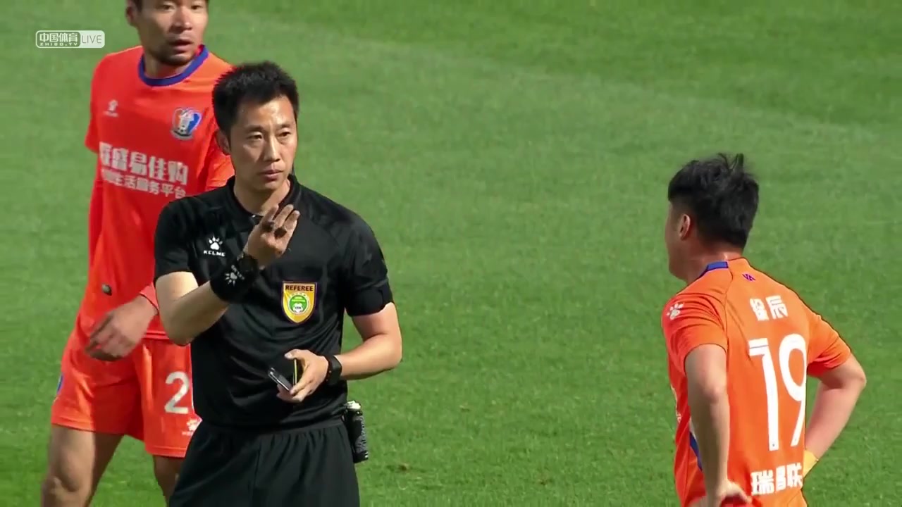 中甲B 昆山FC(中) Vs 江西北大门 10分冯伯元进球,比分1:0