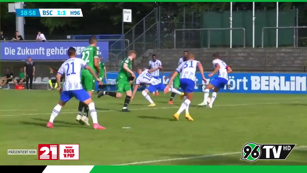 INT CF Hertha Berlin Vs Hannover 96 39 phút Marvin DuckschVào, ghi bàn 1:1