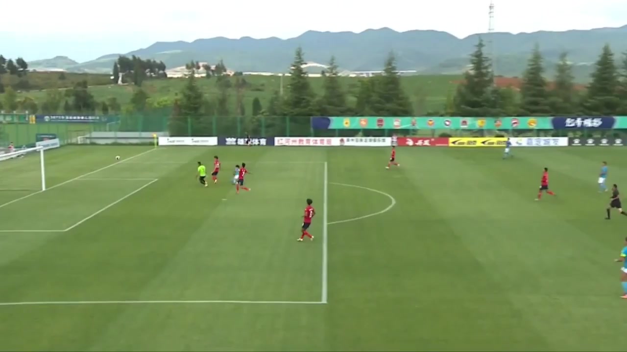 CHA D2 Hunan Billows Vs Qingdao Red Lions 38 phút Qiyuan HeVào, ghi bàn 0:1