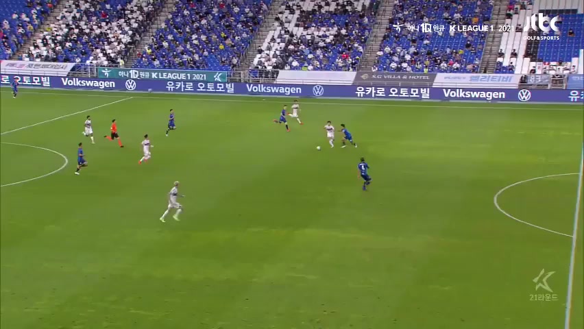 KOR D1 Ulsan Hyundai FC Vs Suwon FC 40 phút Lars VeldwijkVào, ghi bàn 1:3