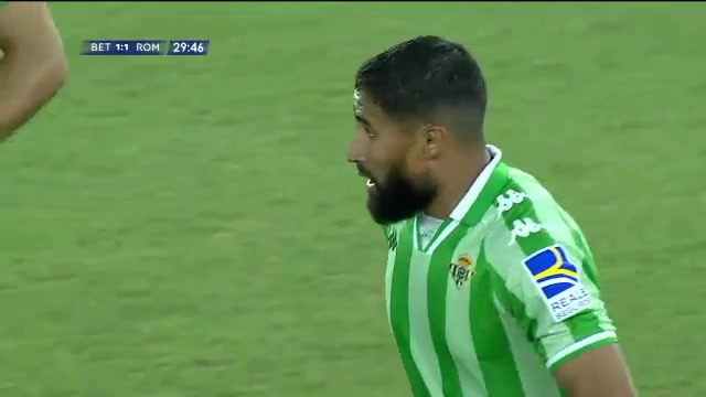 INT CF Real Betis Vs AS Roma 29 phút Nabil FekirVào, ghi bàn 2:1
