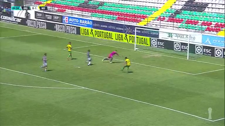 POR D2 Estrela da Amadora Vs CD Mafra 89 phút Chahreddine BoukholdaVào, ghi bàn 0:2