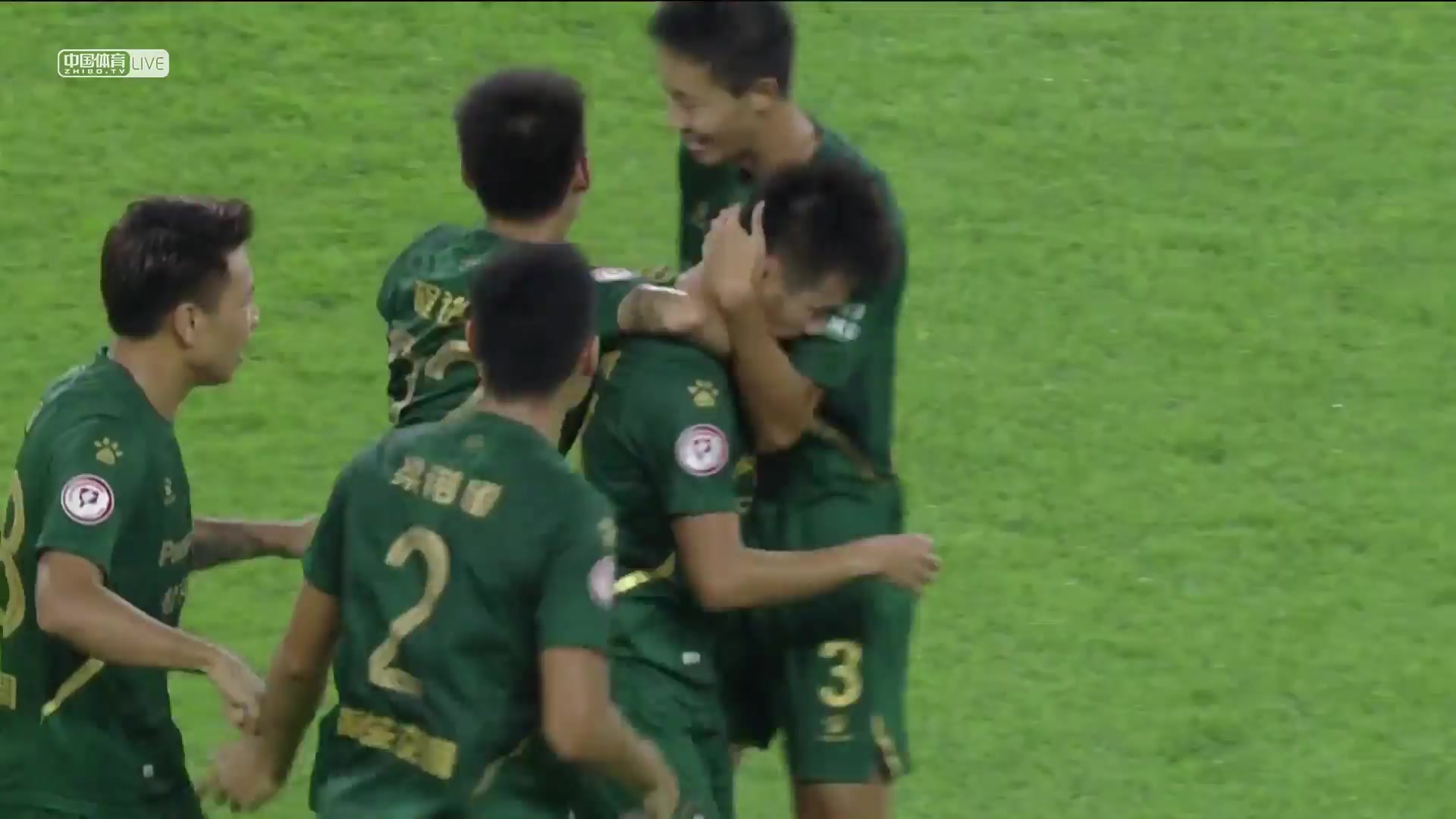 61 Suzhou Dongwu Vs Zhejiang Greentown 4 skor gol Junsheng Yao, skor 0:1