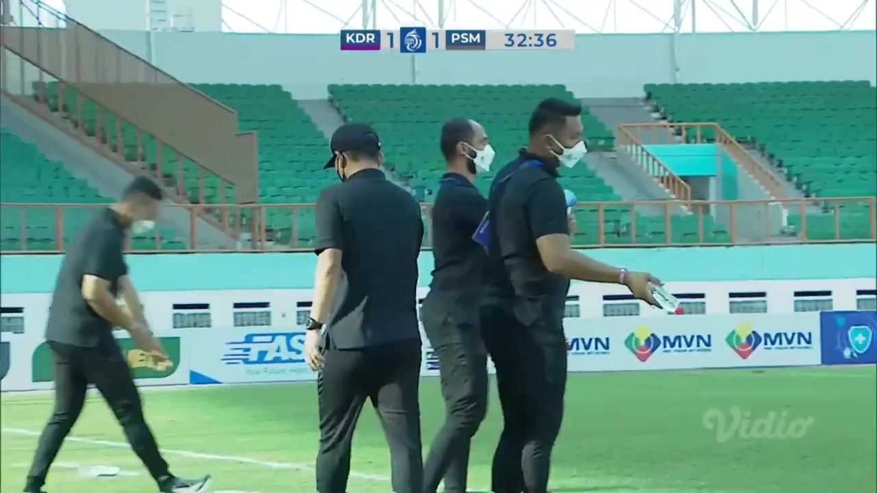 IDN ISL Persik Kediri Vs PSM Makassar 32 phút Youssef Ezzejjari LhasnaouiVào, ghi bàn 1:1