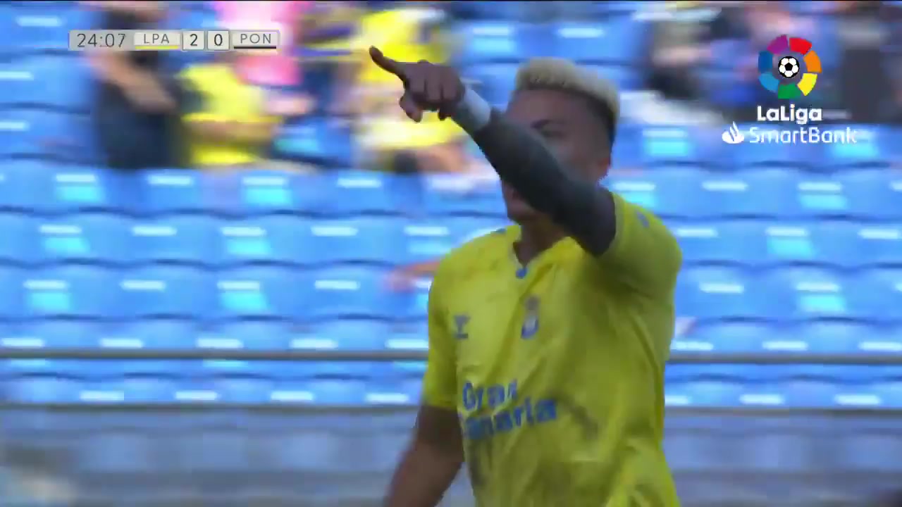 SPA D2 Las Palmas Vs Ponferradina Adalberto Penaranda Maestre Goal in 24 min, Score 2:0