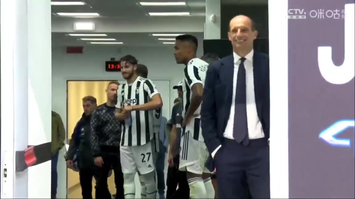 Serie A Juventus Vs Sampdoria 10 phút Paulo DybalaVào, ghi bàn 1:0