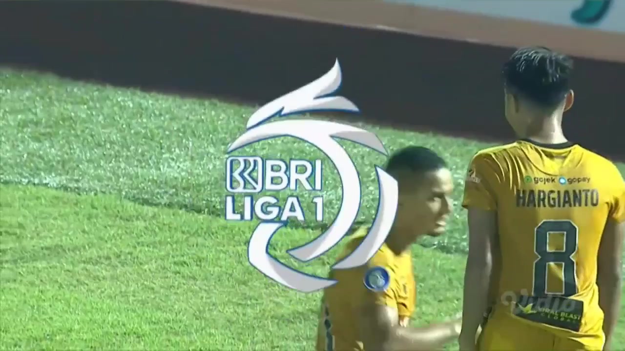 IDN ISL Bhayangkara Solo FC Vs Persik Kediri 32 phút Renan SilvaVào, ghi bàn 1:0