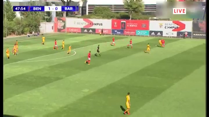 1327 Benfica U19 Vs Barcelona U19 48 skor gol , skor 2:0