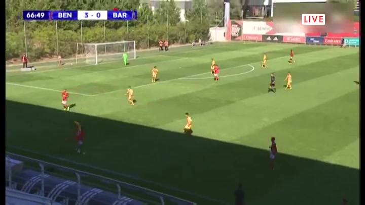 1327 Benfica U19 Vs Barcelona U19 67 skor gol , skor 4:0