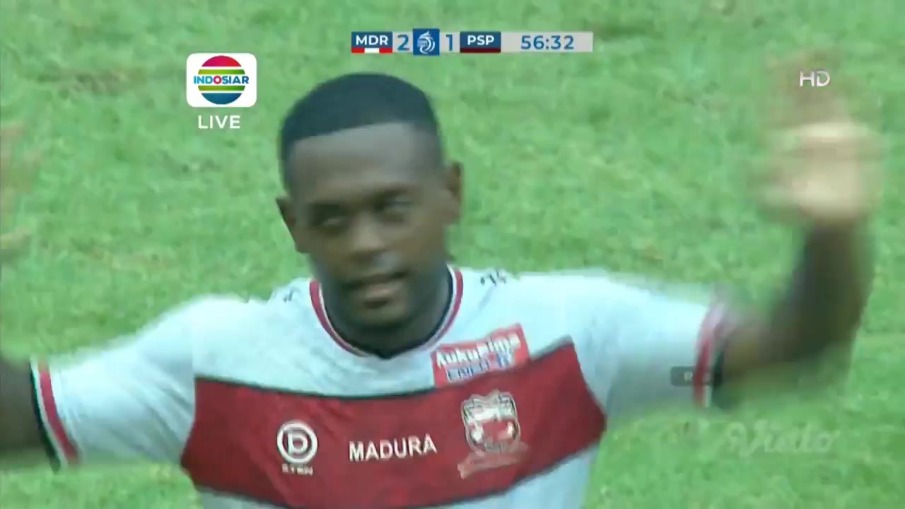 IDN ISL Madura United Vs Persipura Jayapura 56 phút Vào, ghi bàn 2:1