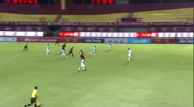 700 BEC Tero Sasana Vs Chonburi Shark FC 8 skor gol Jenpob Pokhee, skor 1:0