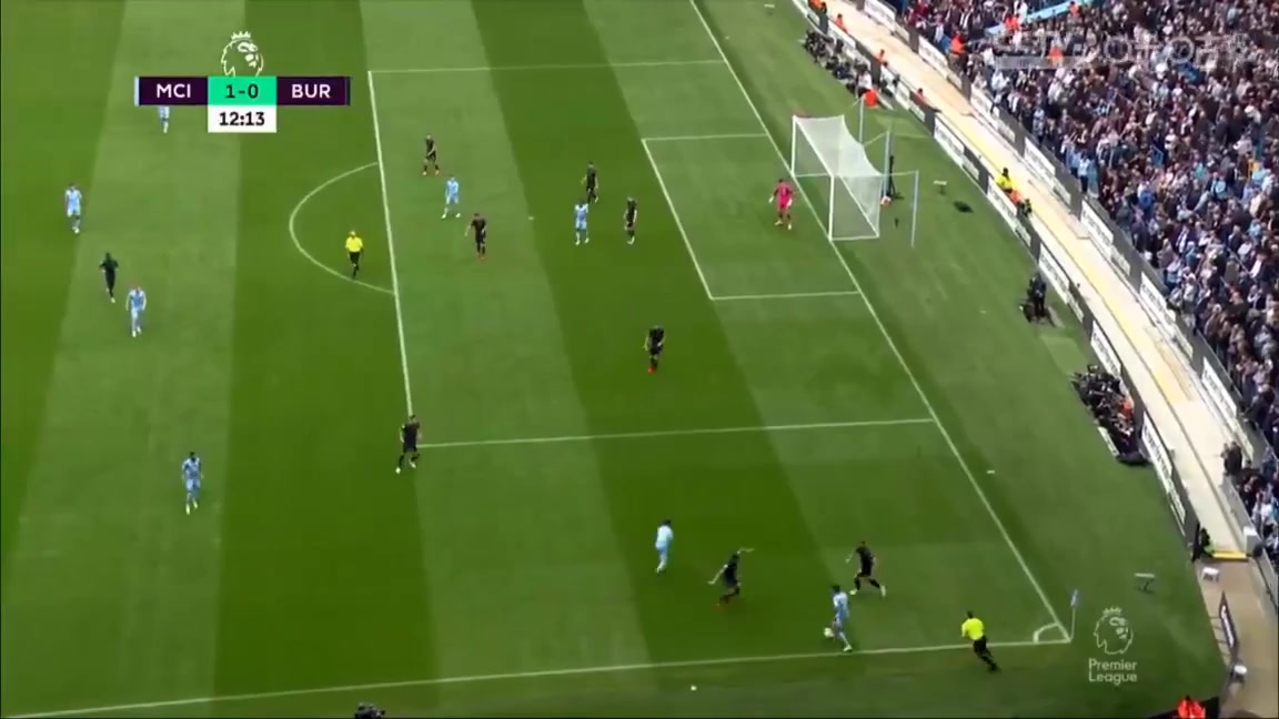 EPL Manchester City Vs Burnley Bernardo Mota Veiga de Carvalho e Silva Goal in 12 min, Score 1:0