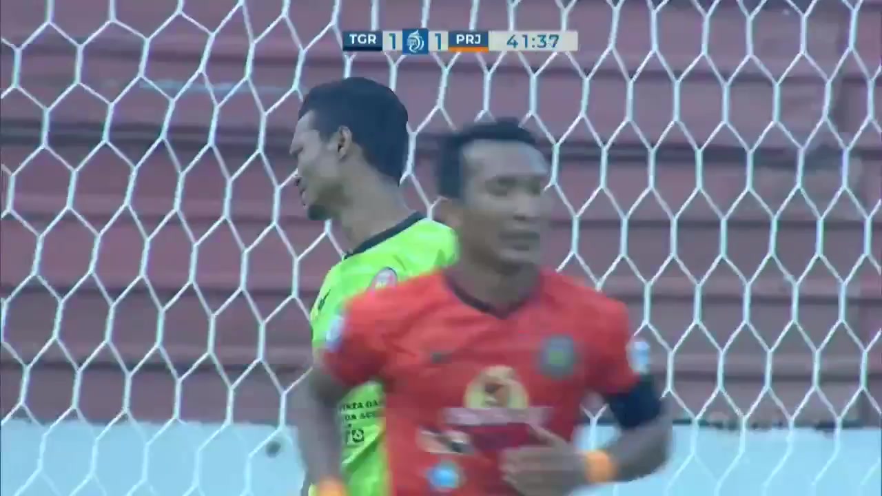 IDN ISL Persita Tangerang Vs Persiraja Aceh 40 phút Alex dos Santos GoncalvesVào, ghi bàn 1:1