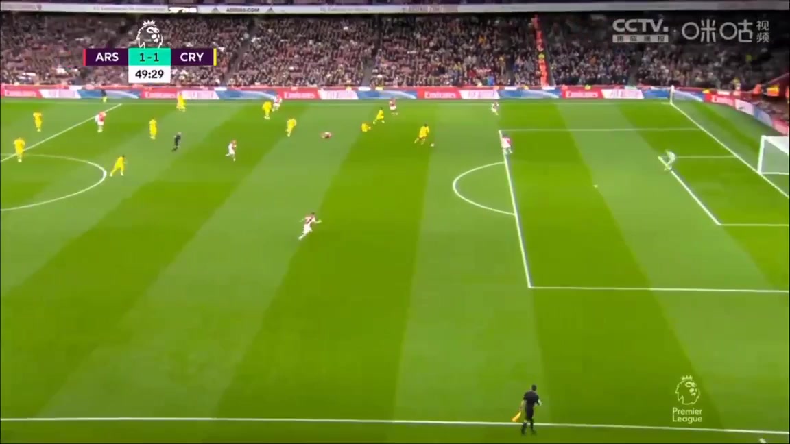 EPL Arsenal Vs Crystal Palace 50 phút Christian BentekeVào, ghi bàn 1:1