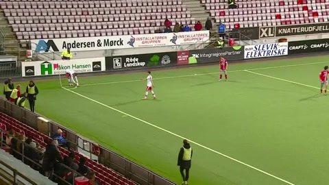 NOR AL Fredrikstad Vs Strommen 82 ทำประตู Olav Oby ประตู, ทำคะแนน 3:1