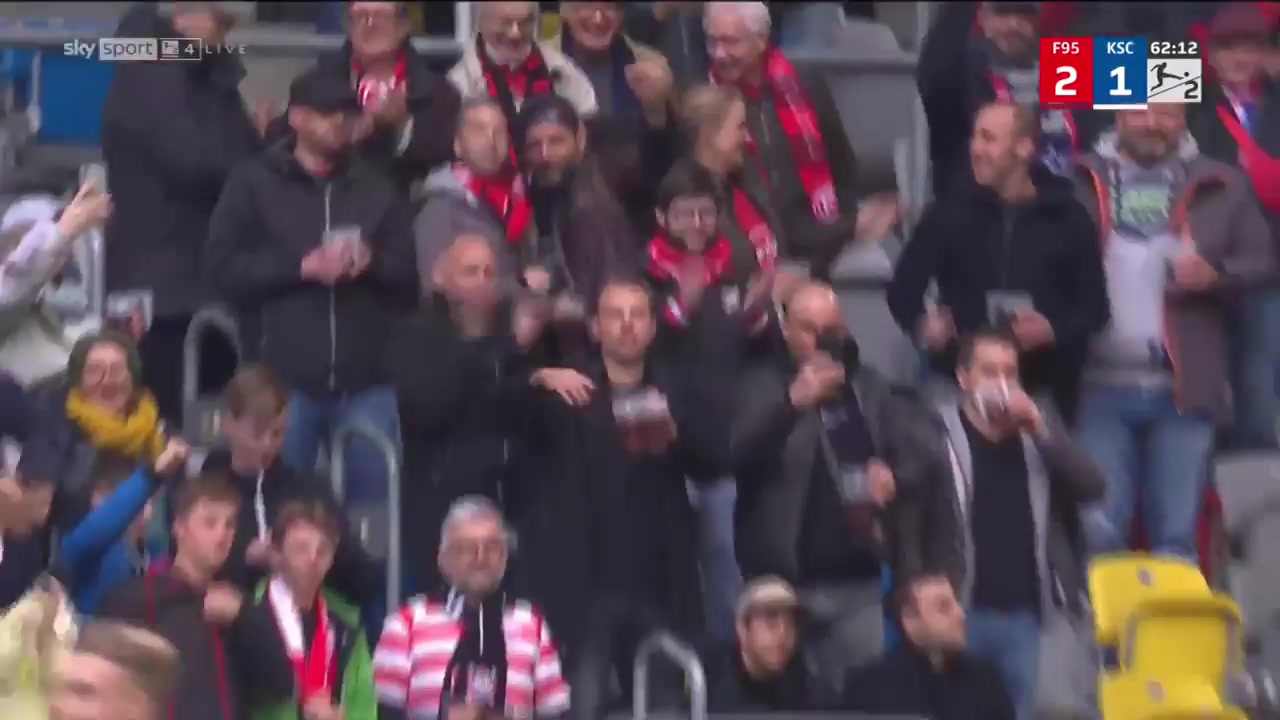 GER D2 Fortuna Dusseldorf Vs Karlsruher SC  Goal in 62 min, Score 3:1