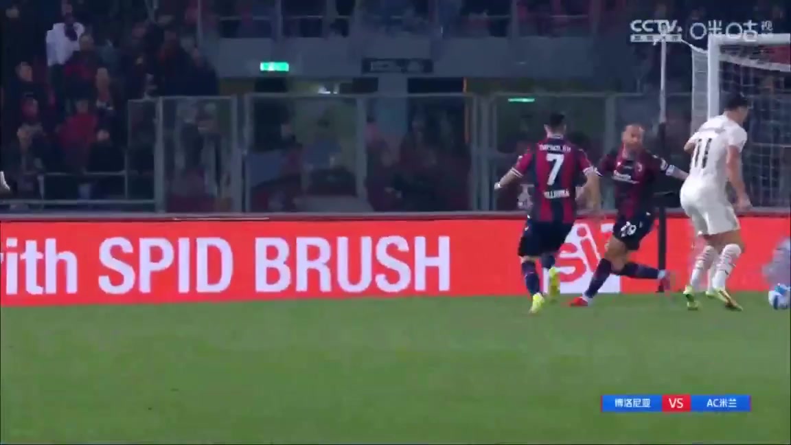 Serie A Bologna Vs AC Milan 89 phút Zlatan IbrahimovicVào, ghi bàn 2:4