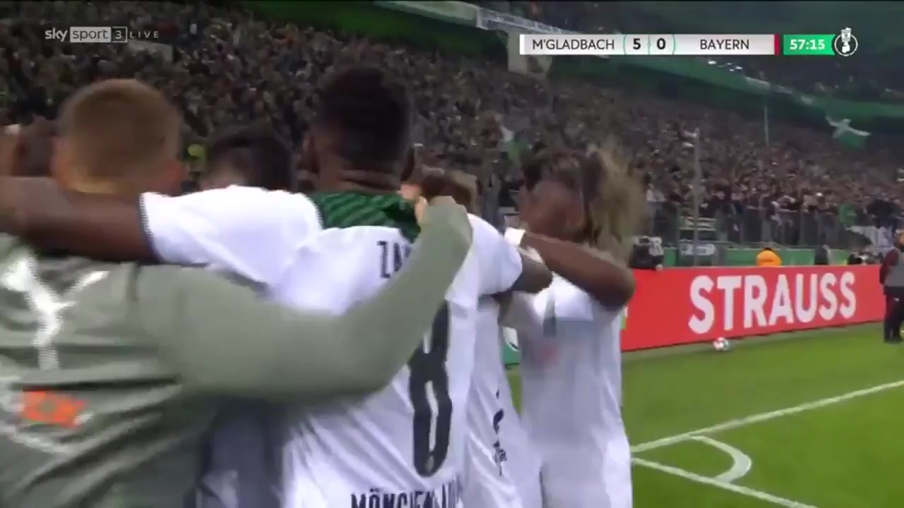 GERC Borussia Monchengladbach Vs Bayern Munchen 57 phút Breel Donald EmboloVào, ghi bàn 5:0