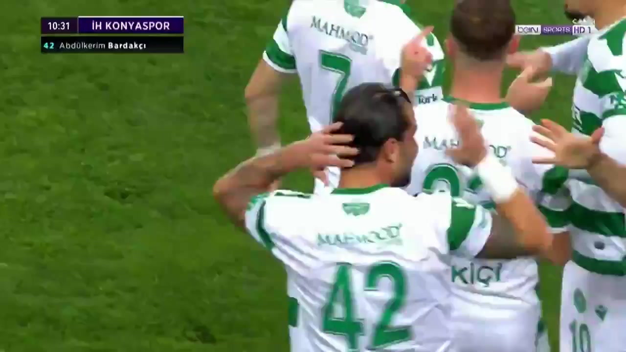 TUR D1 Konyaspor Vs Fenerbahce 10 phút Abdulkerim BardakciVào, ghi bàn 2:0